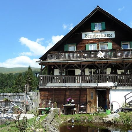 Bed and Breakfast Bruckerhutte à Lachtal Extérieur photo